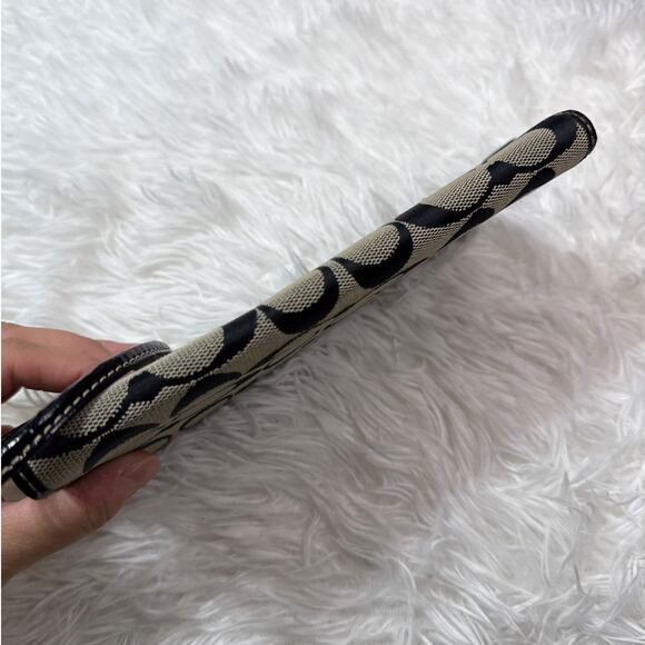 COACH Black and Gray Signature Canvas Wallet / Wristlet - Picture 3 of 8